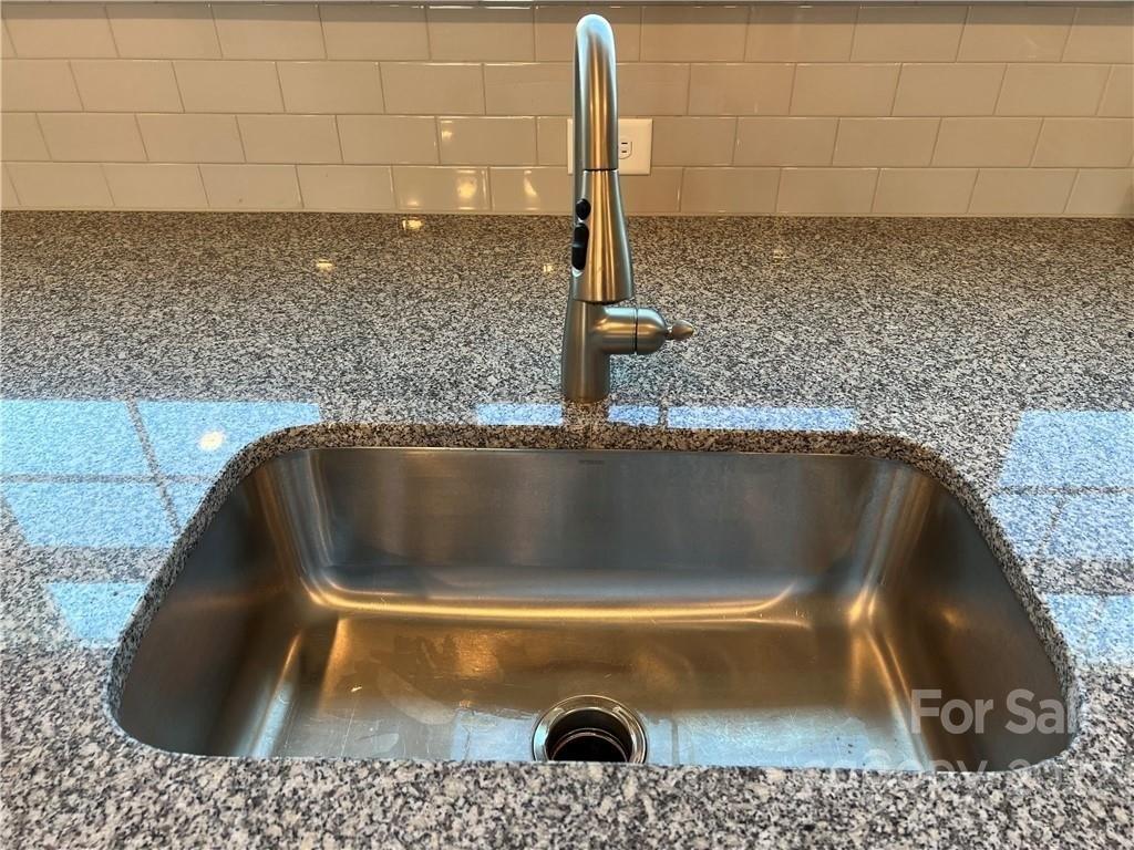 Red Rust Ln, Charlotte, NC 28277