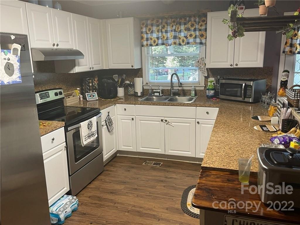 Merry Oaks Ln, Dallas, NC 28034