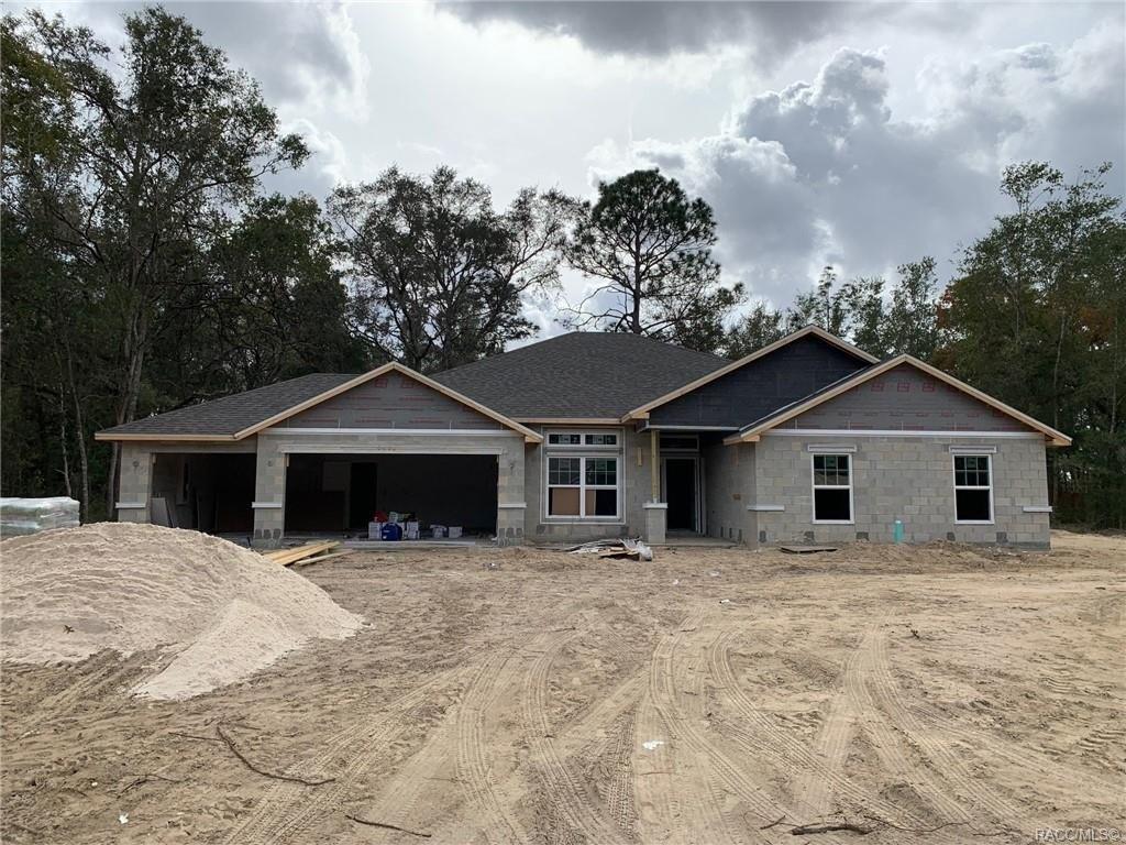 W Mesa Verde Dr, Beverly Hills, FL 34465