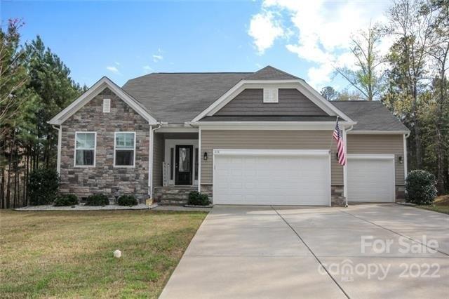 Winter Walk Ln, Clover, SC 29710
