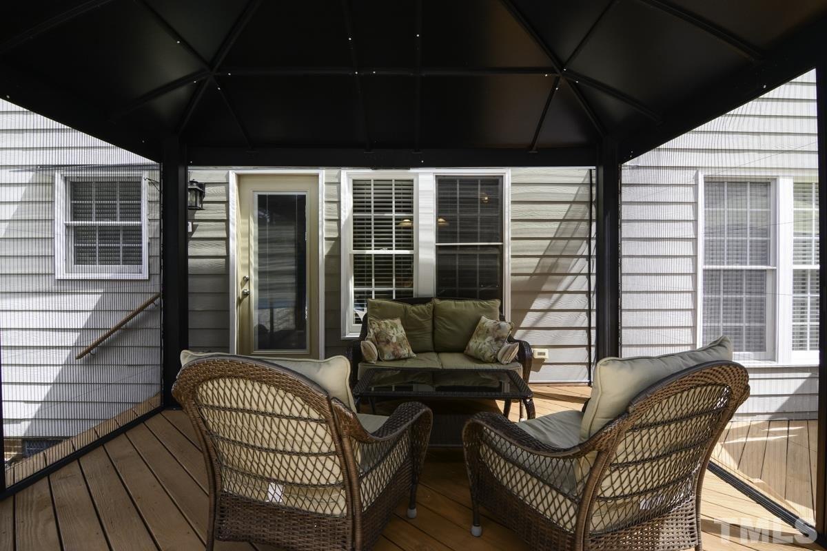 Haddon Hall Dr, Apex, NC 27502