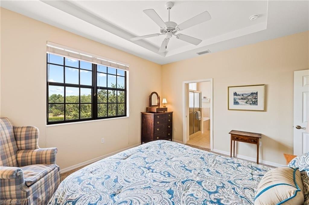 Summit Place Cir, Naples, FL 34119