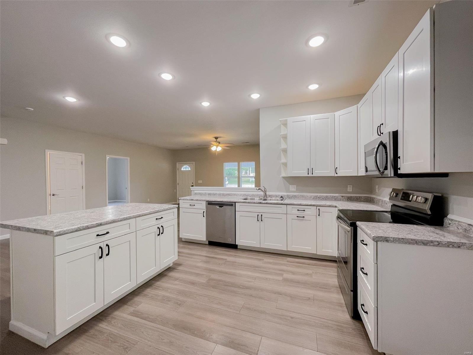 Crane St, Park Hills, MO 63601