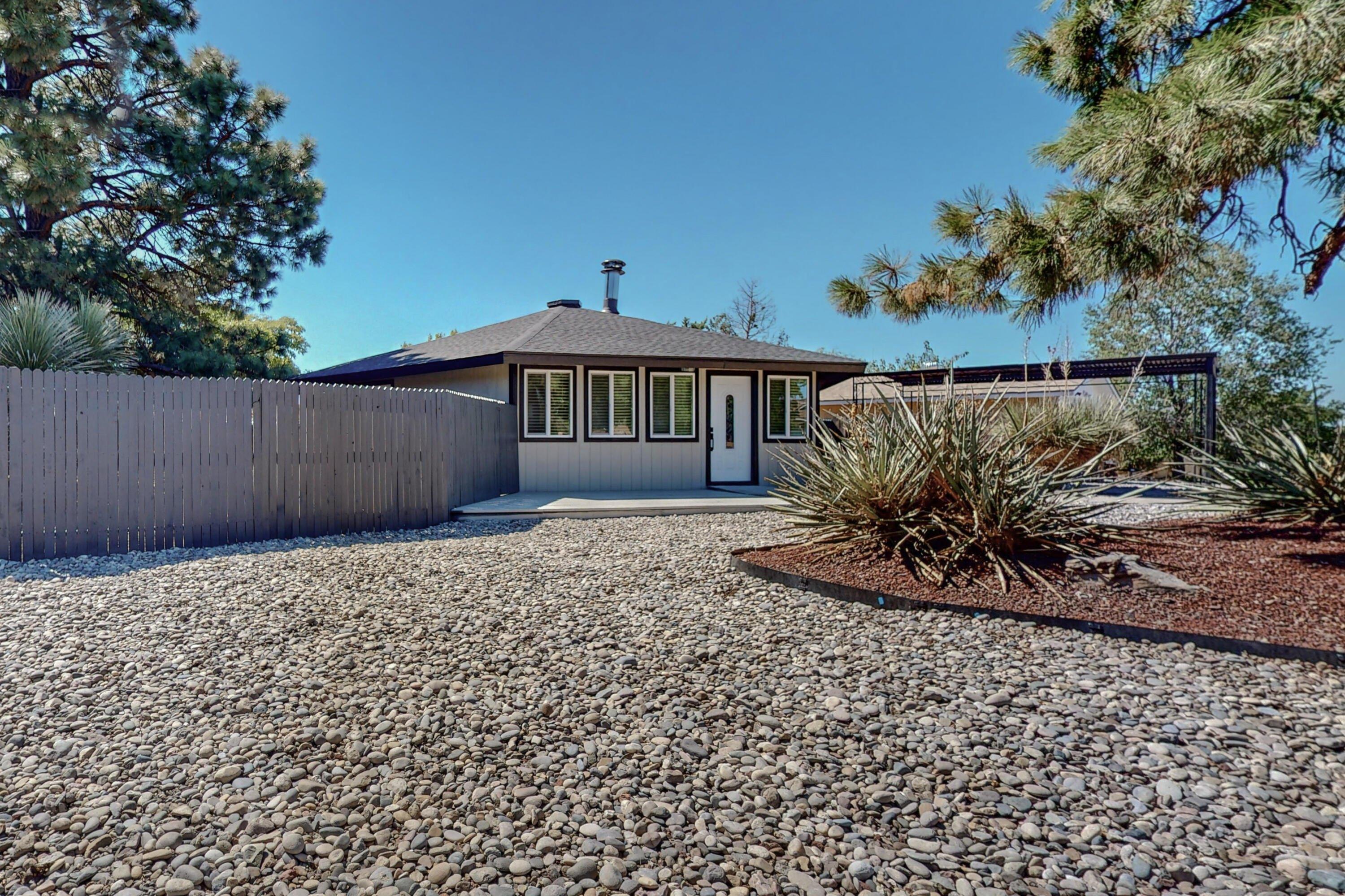 Avenida La Costa Ne, Albuquerque, NM 87109