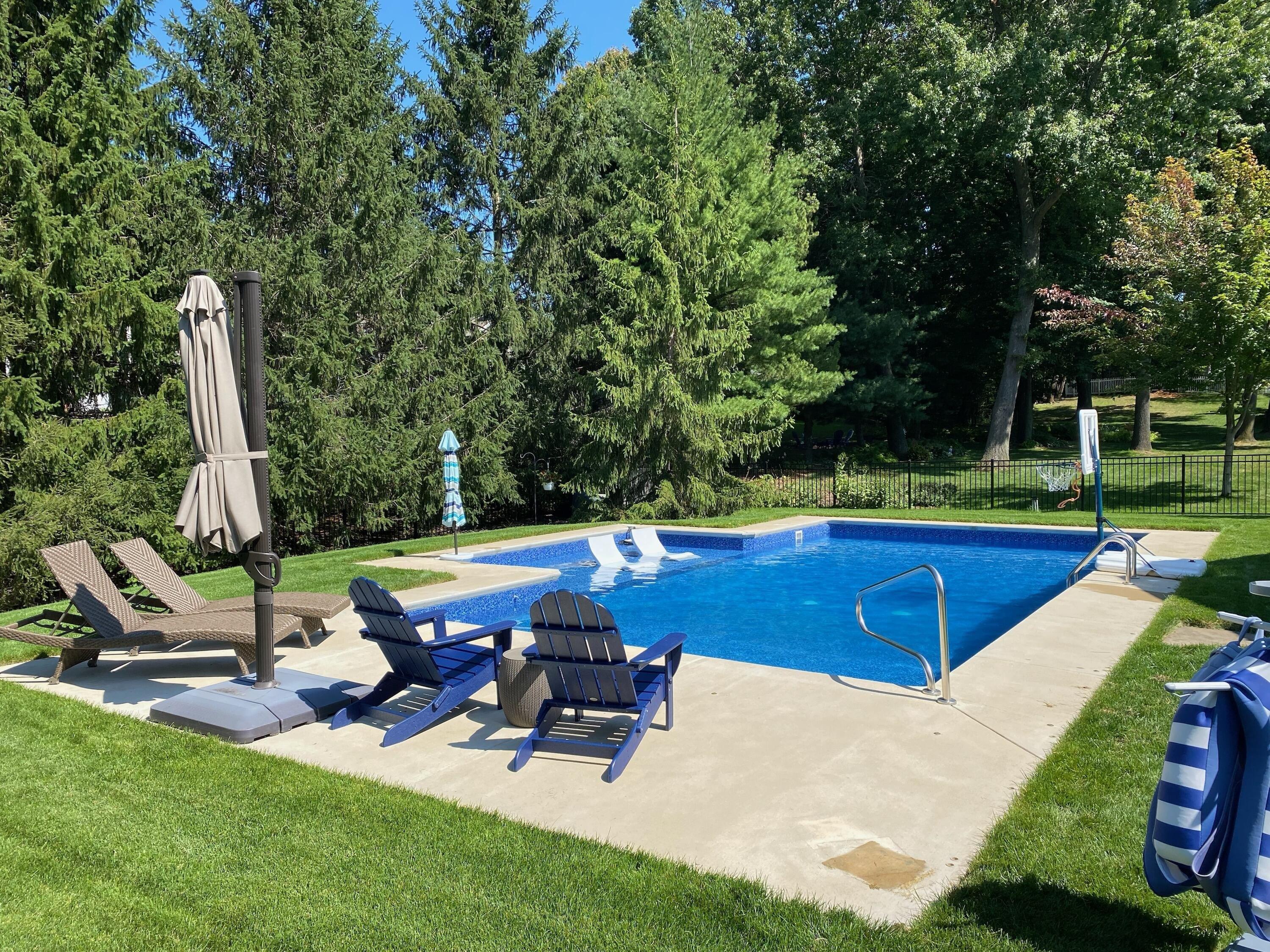 Orchard Creek Ct Se, Grand Rapids, MI 49546