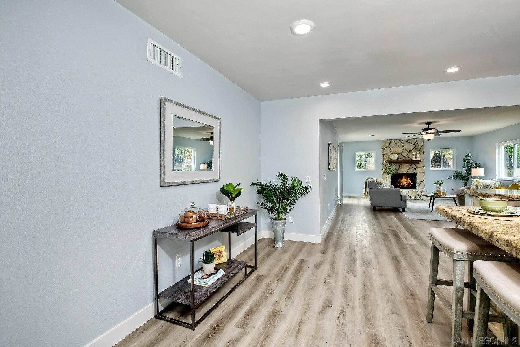 Parkdale Cv, San Diego, CA 92126