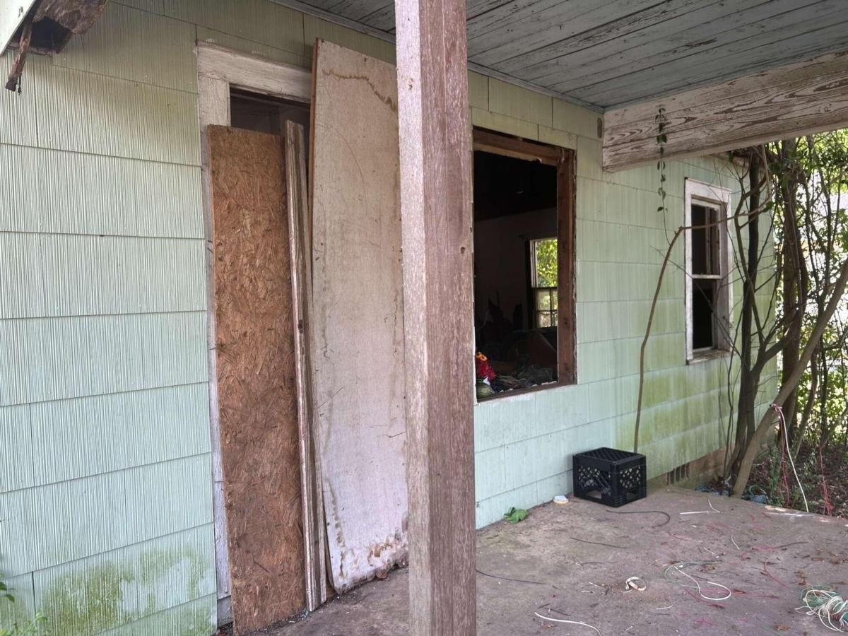Villa Esta Ave, Macon, GA 31206
