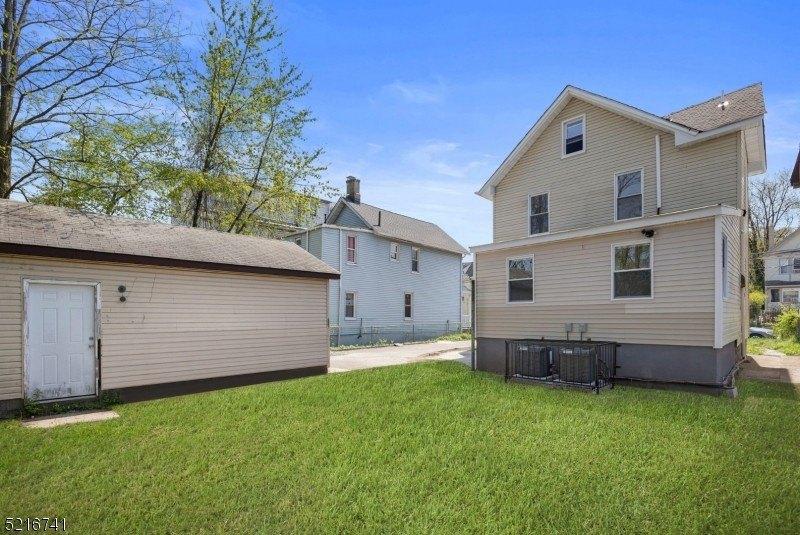 Lakeside Ave, Orange, NJ 07050