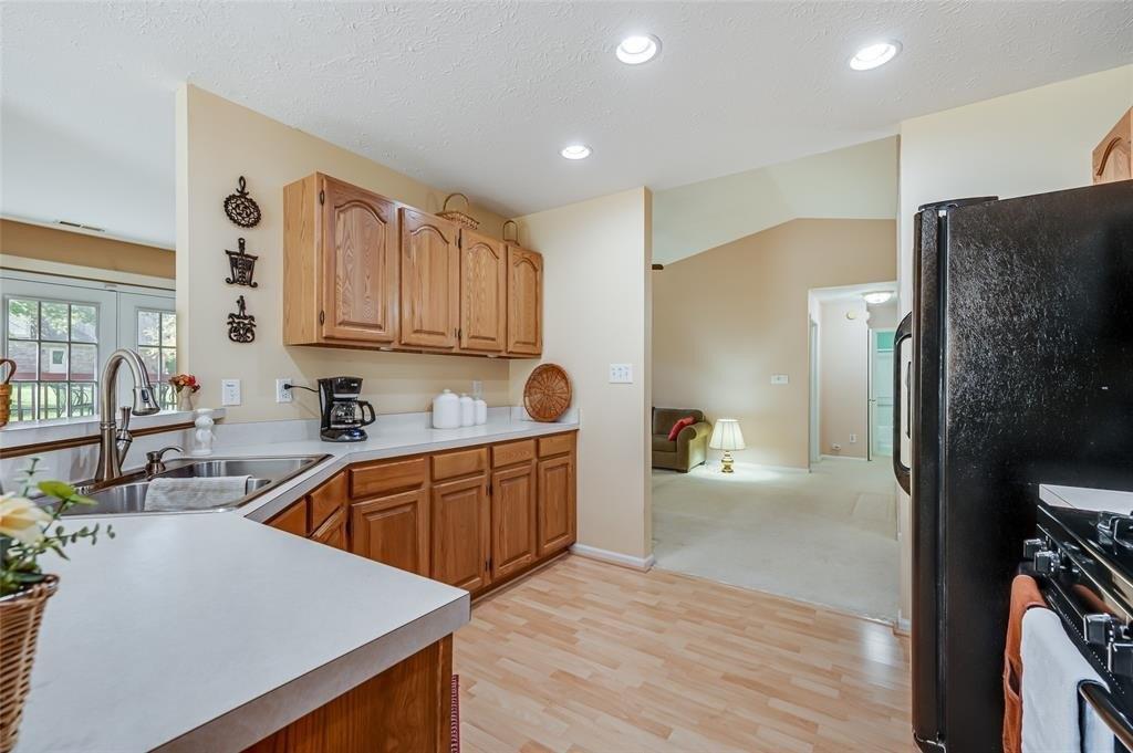 N Buck Creek Rd, Greenfield, IN 46140