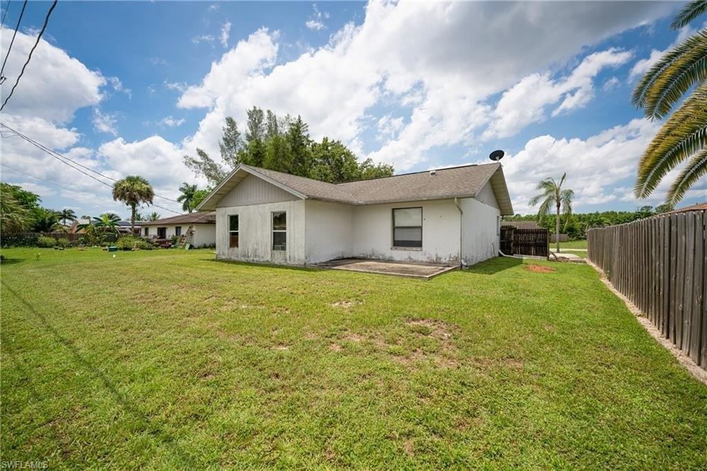 31st Pl Sw, Naples, FL 34116