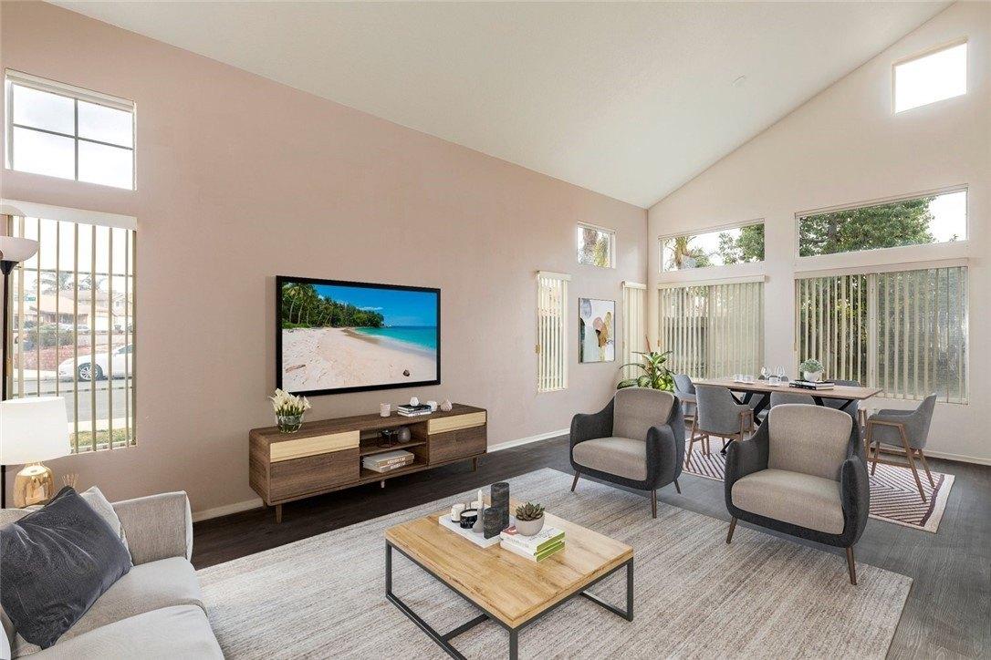 Savannah Oaks Dr, Murrieta, CA 92563