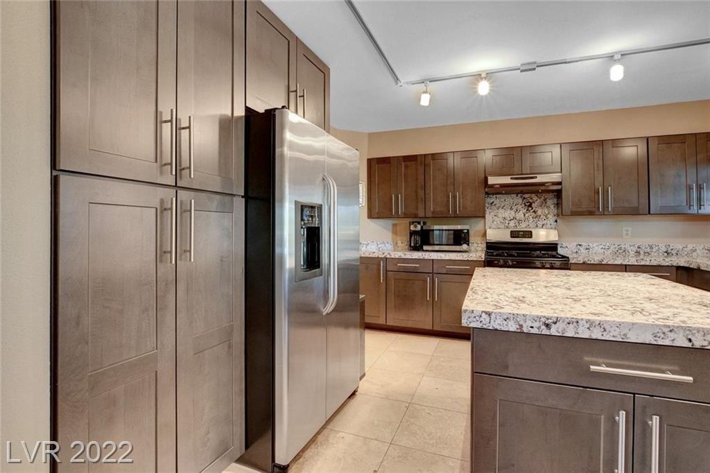 Redondo St, Henderson, NV 89014