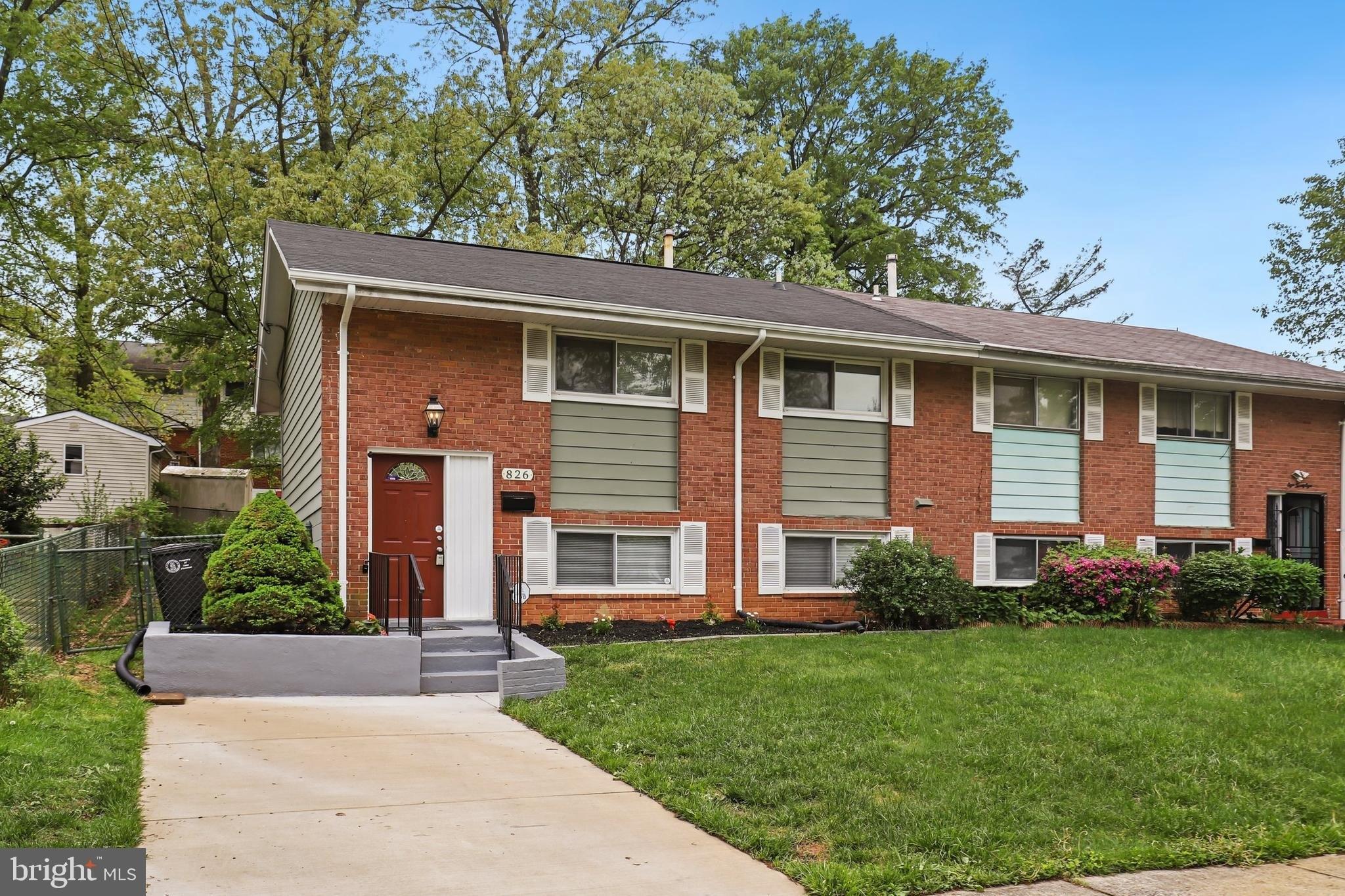 Booker Pl, Capitol Heights, MD 20743