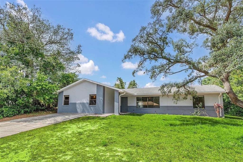 E Chapel Dr, Deltona, FL 32725