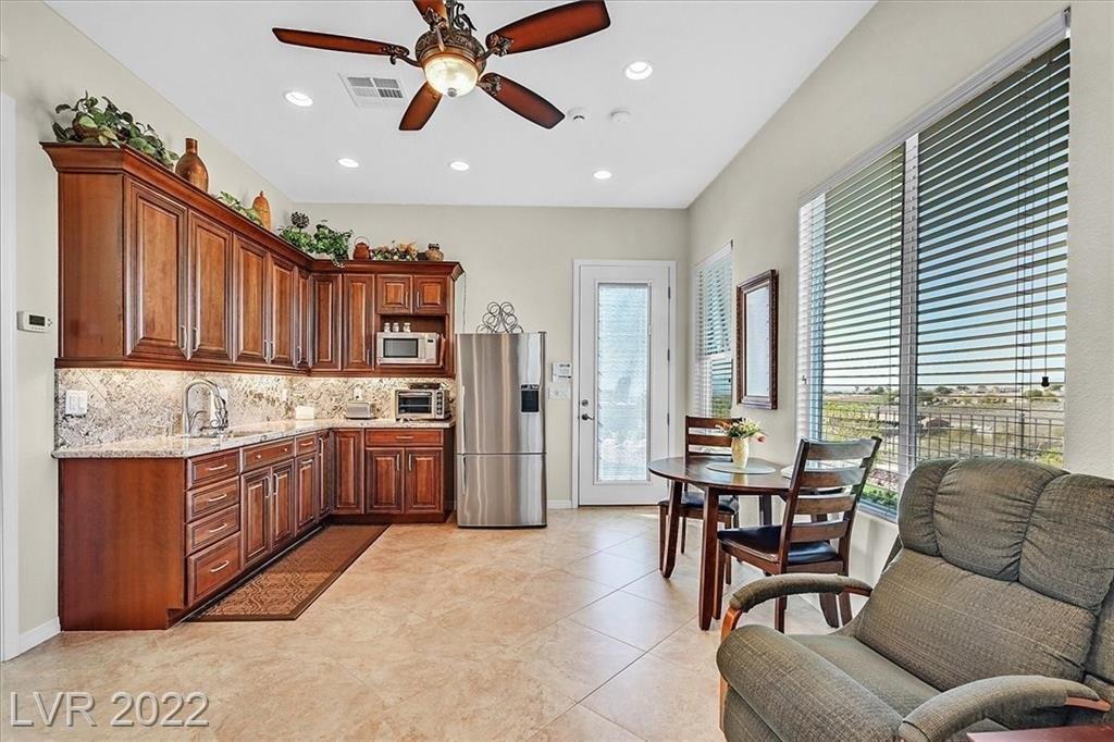 Tulip Grove Ct, Henderson, NV 89052