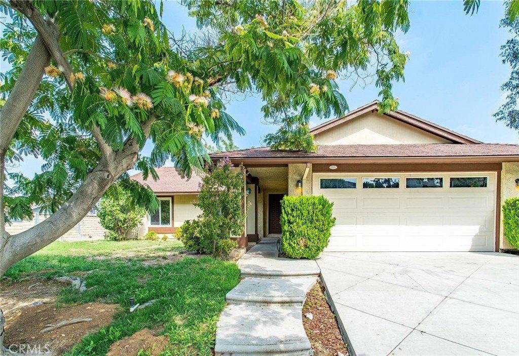 Barcotta Dr, Santa Clarita, CA 91350