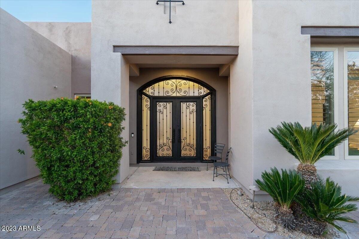 E Nightingale Star Dr, Scottsdale, AZ 85266