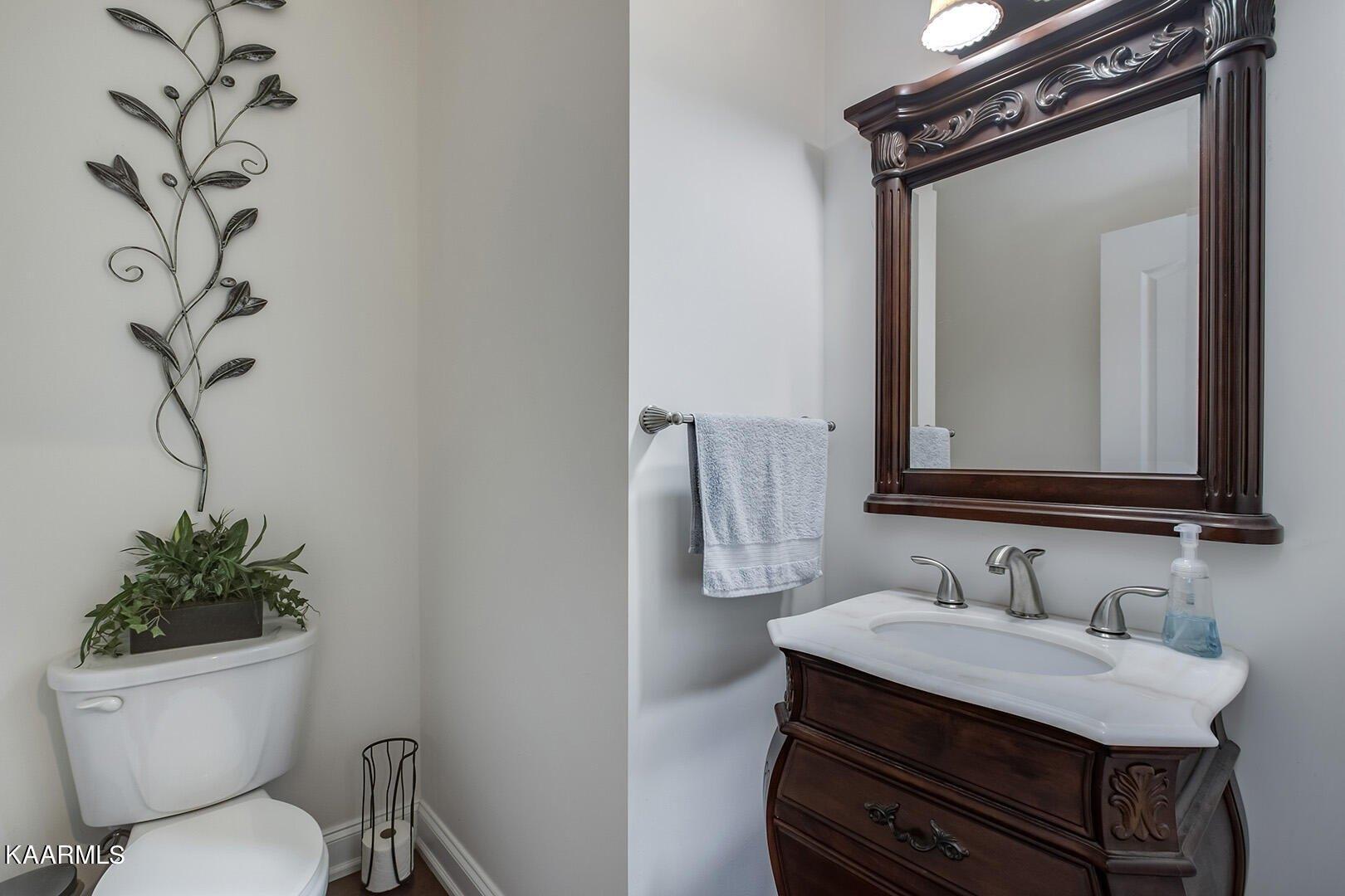 Coyatee Cir, Loudon, TN 37774