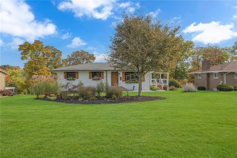 Poplar Ave, Monaca, PA 15061