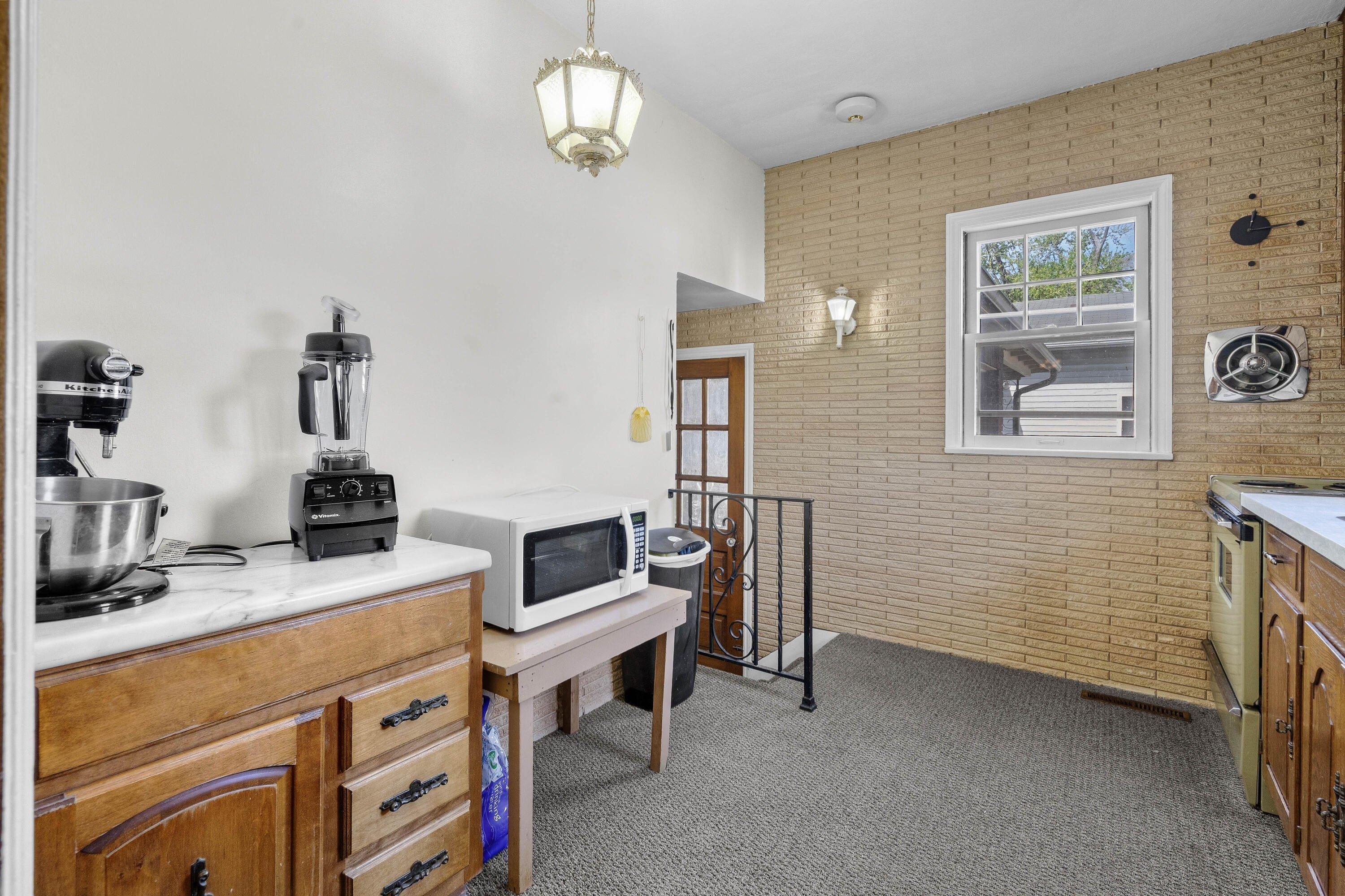 10th St, Nevada, IA 50201