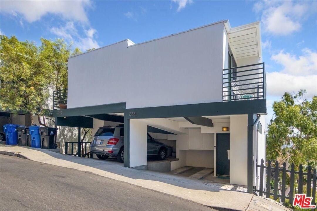 Silver Ridge Ave, Los Angeles, CA 90039