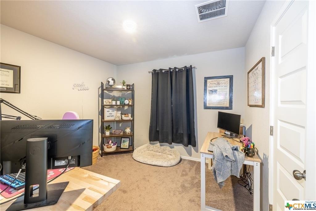 Hiddenbrooke Trce, Seguin, TX 78155