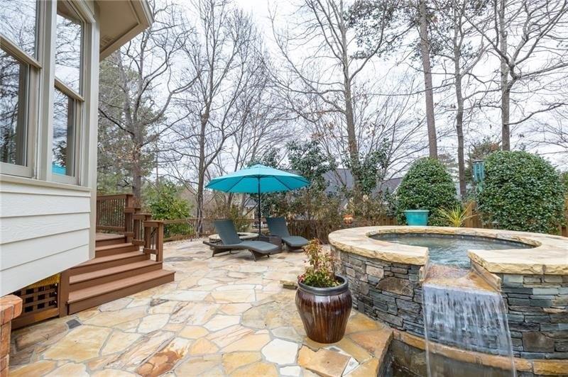 Weybridge Pl, Johns Creek, GA 30022
