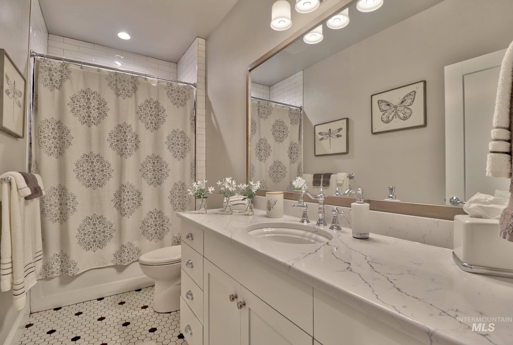 S Brentbrook Ln, Eagle, ID 83616