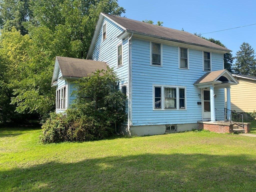 Chestnut St, Elmira, NY 14904