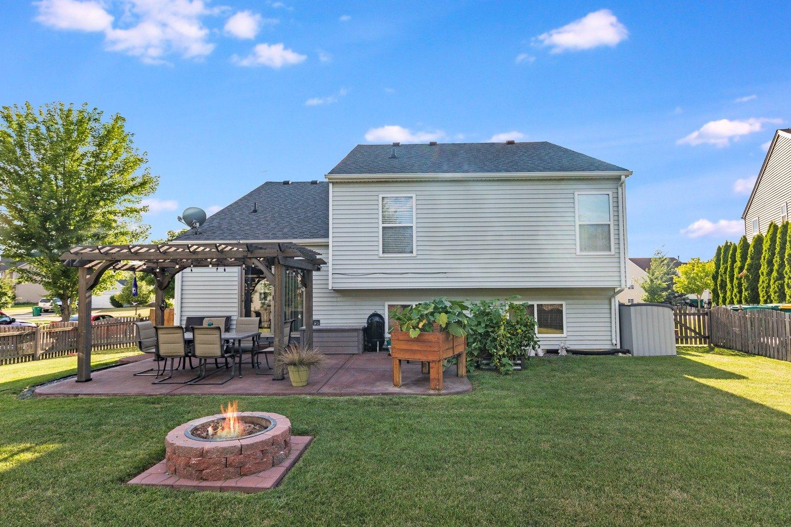 Fordham Ln, Plainfield, IL 60586
