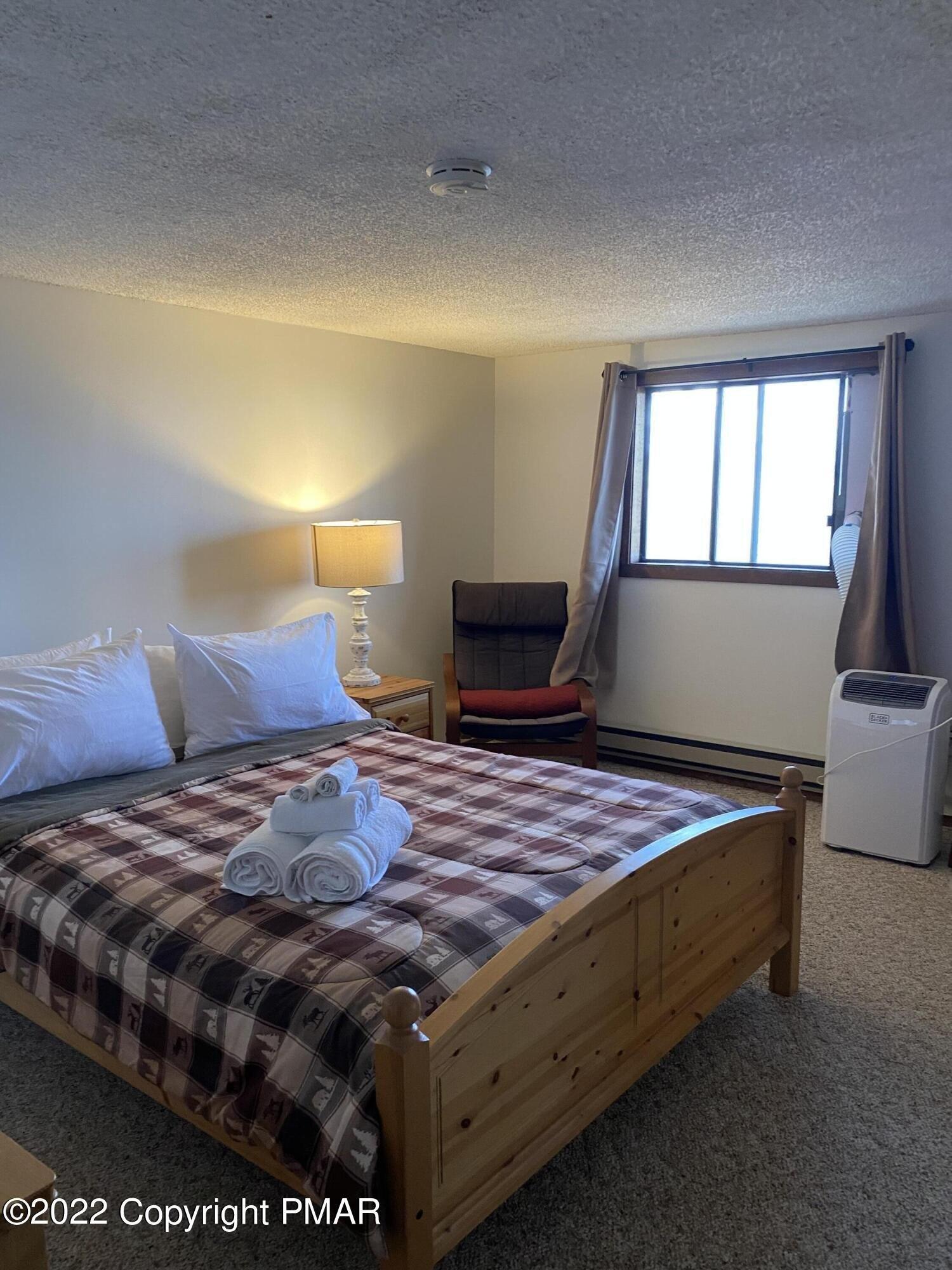 Cross Country Ln, Tannersville, PA 18372