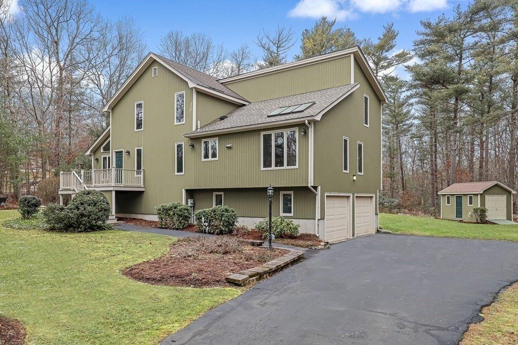 Jethol Dr, Assonet, MA 02702