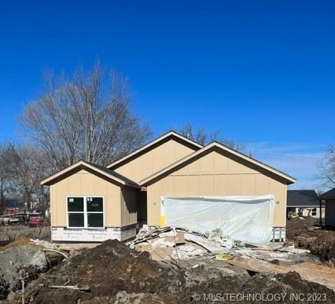 W Muskogee Ave, Chouteau, OK 74337