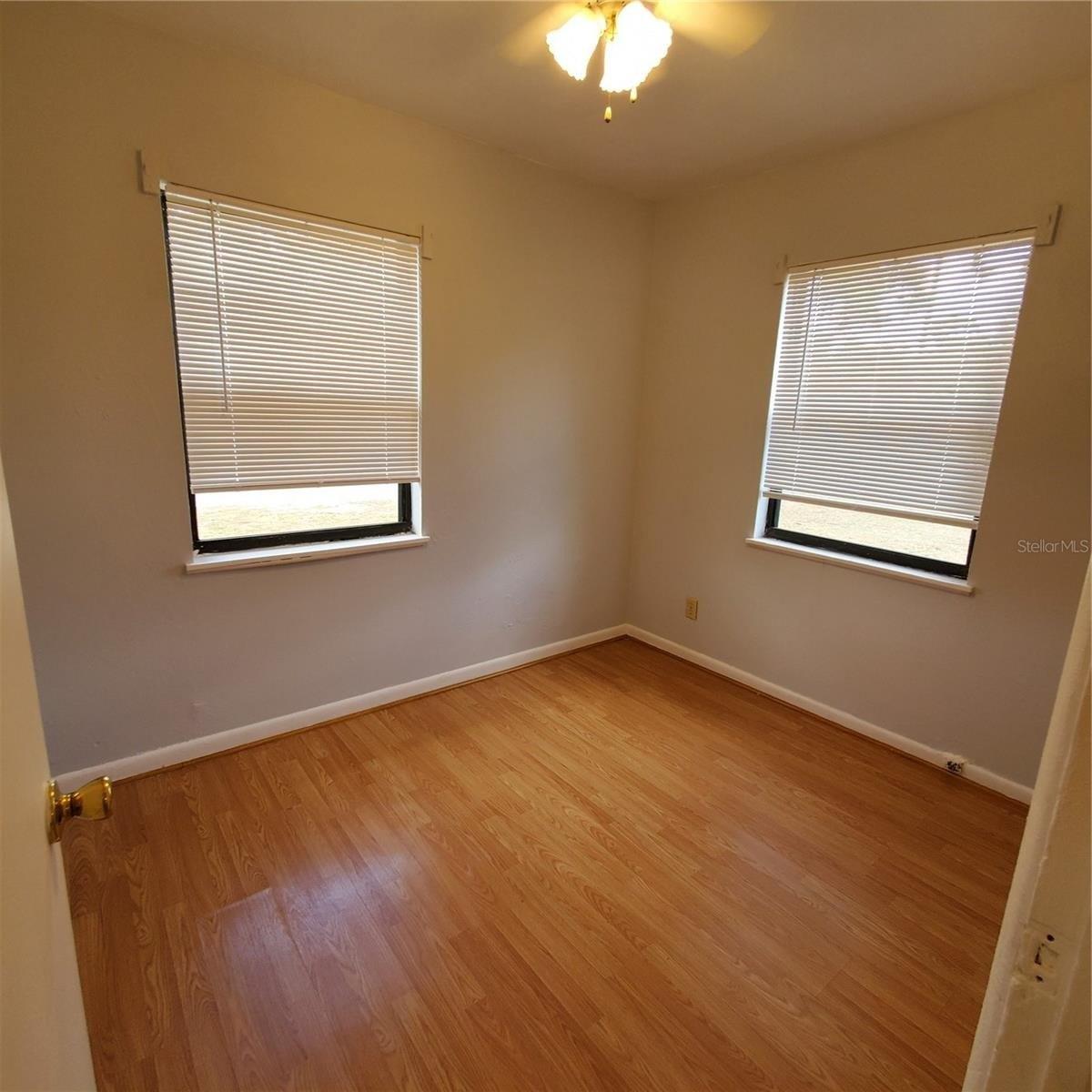 Myrtle Ave, Mims, FL 32754