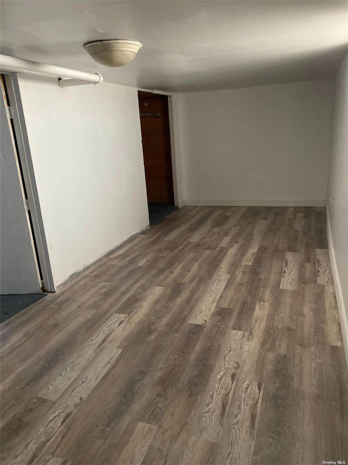 Adams St, Uniondale, NY 11553