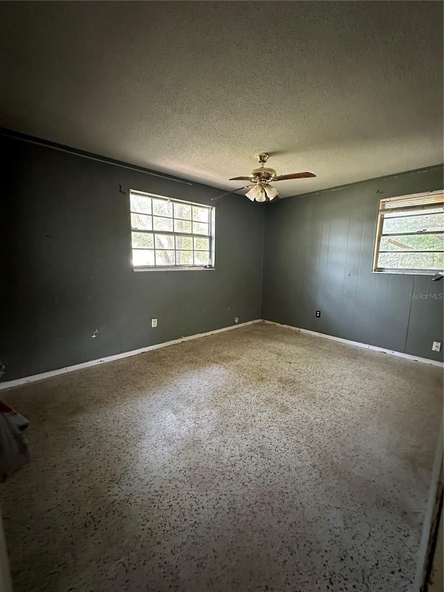 E Volusia Ave, Deland, FL 32724