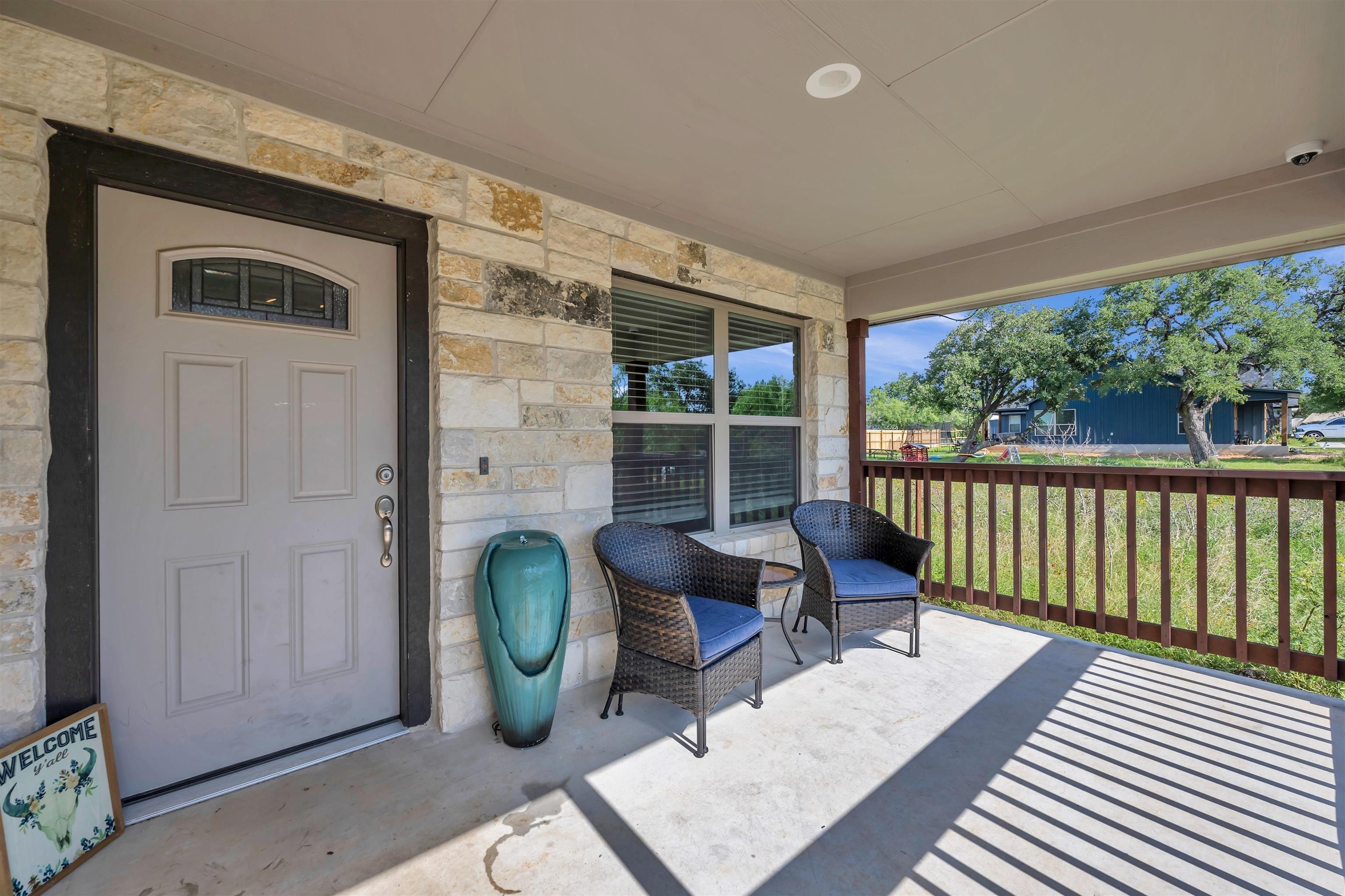 Oak Ln, Cottonwood Shores, TX 78657