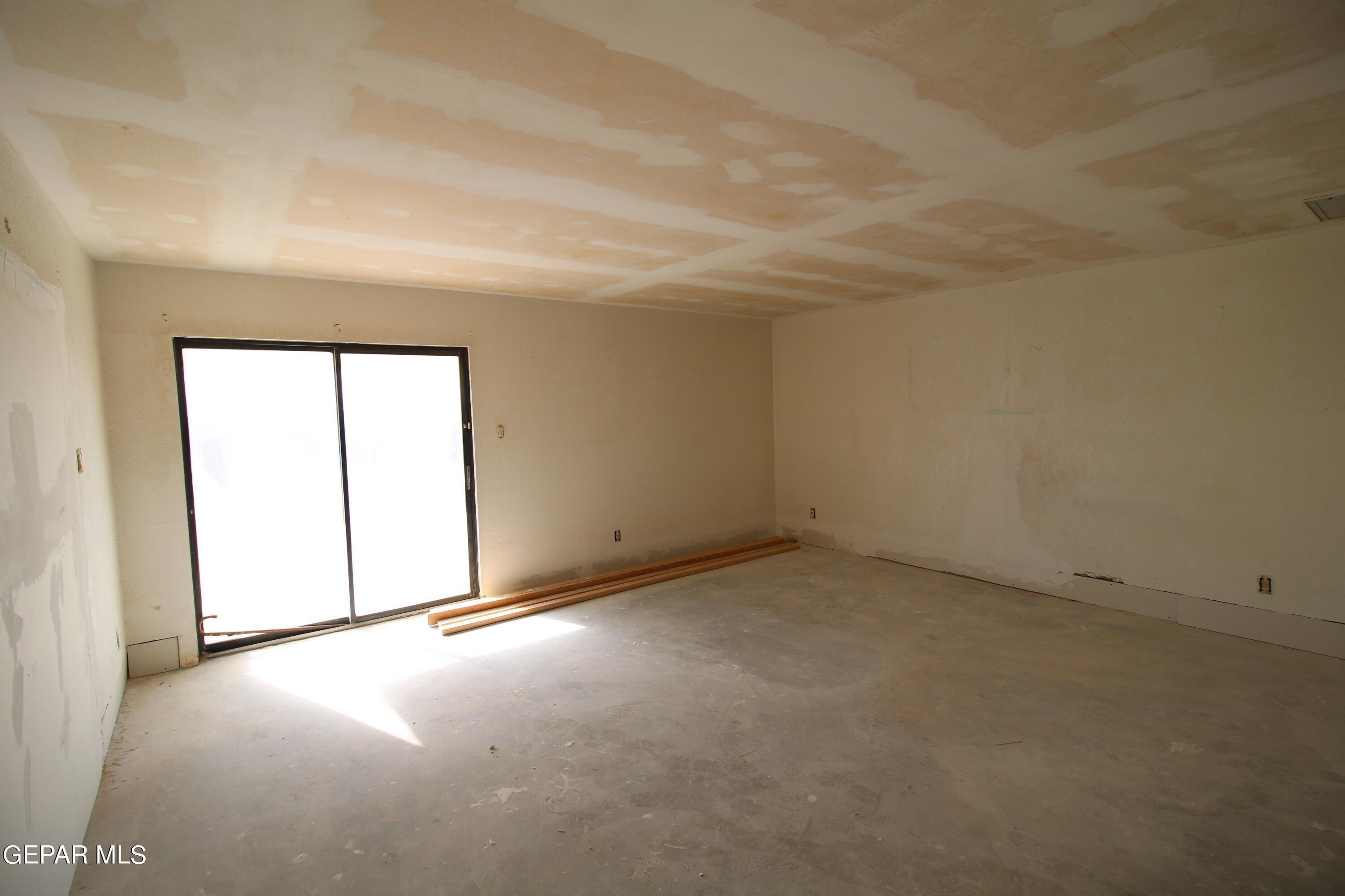 Golf View Ln, Horizon City, TX 79928