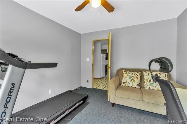 Cloverdale, Highland, MI 48356
