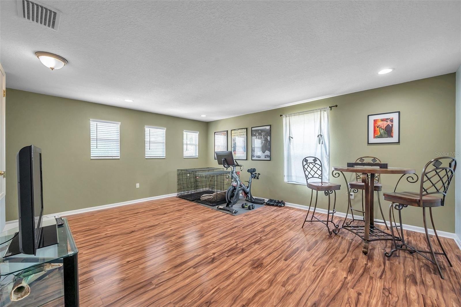 Bamboo Rod Cir, Riverview, FL 33569