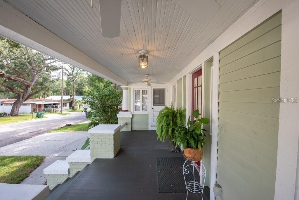 E Crenshaw St, Tampa, FL 33604