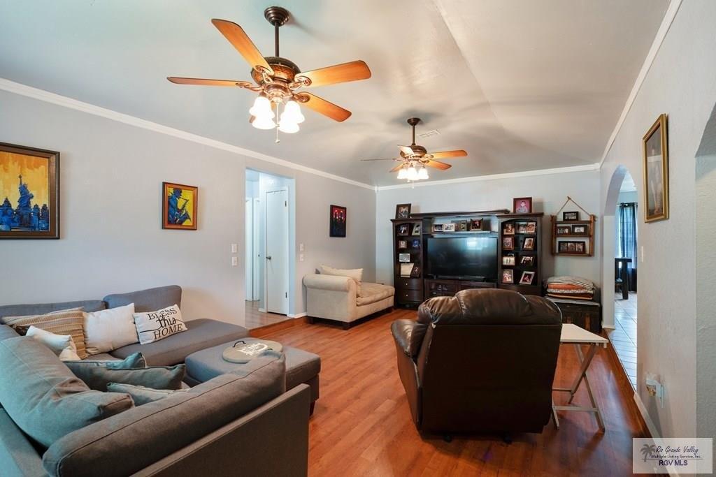 E Matz Ave, Harlingen, TX 78550