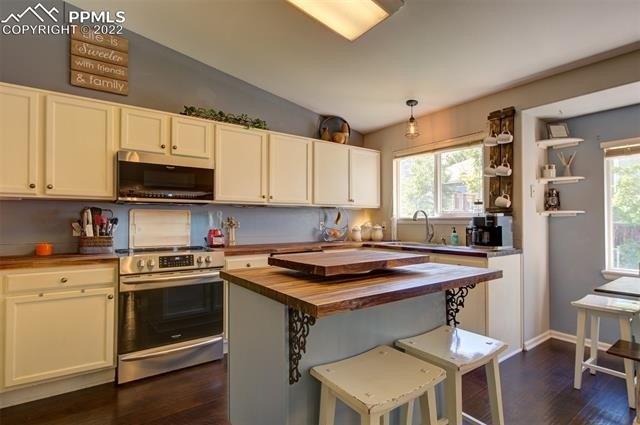 Chelsea St, Castle Rock, CO 80104