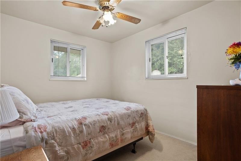 Dunbar Dr, Pittsburgh, PA 15235