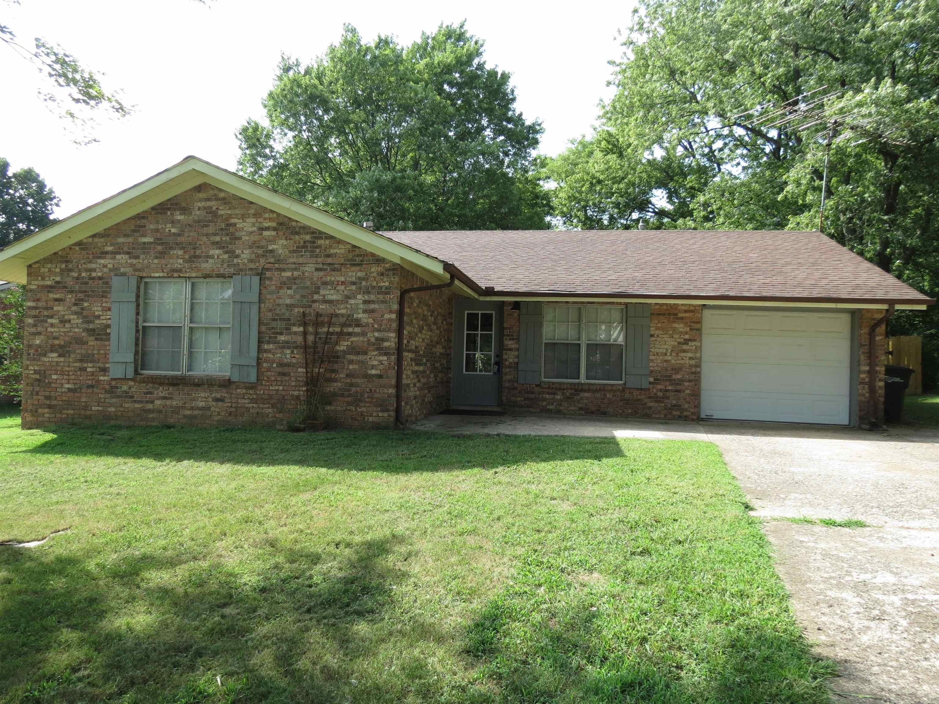 Patty Dr, Newbern, TN 38059