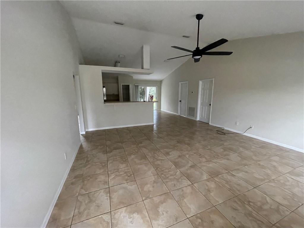 102nd Ct, Vero Beach, FL 32967