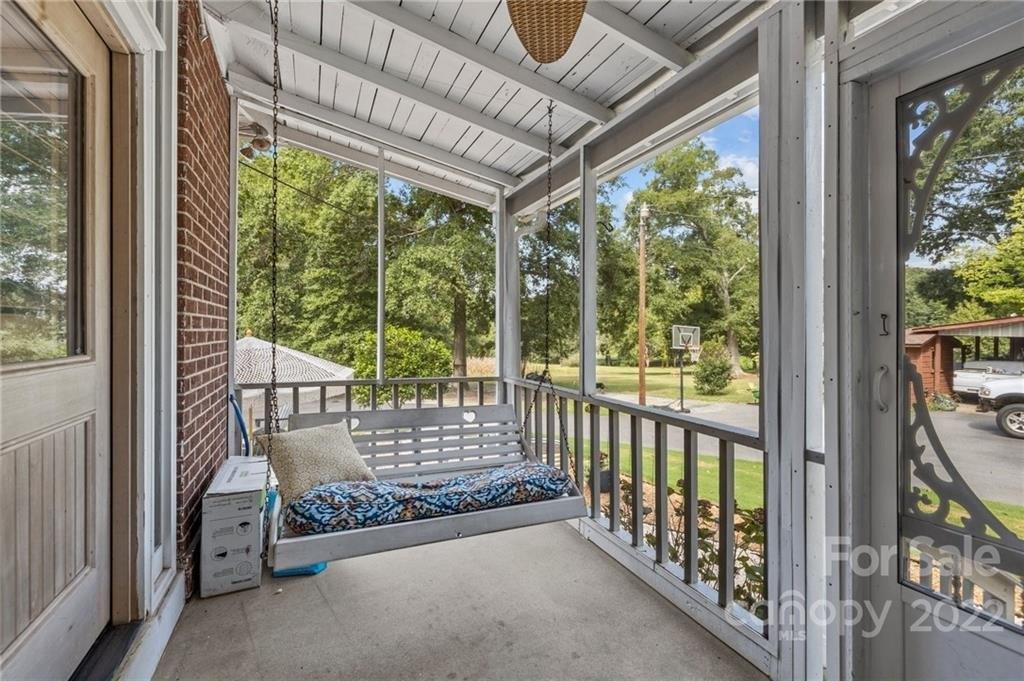 S Point Rd, Belmont, NC 28012
