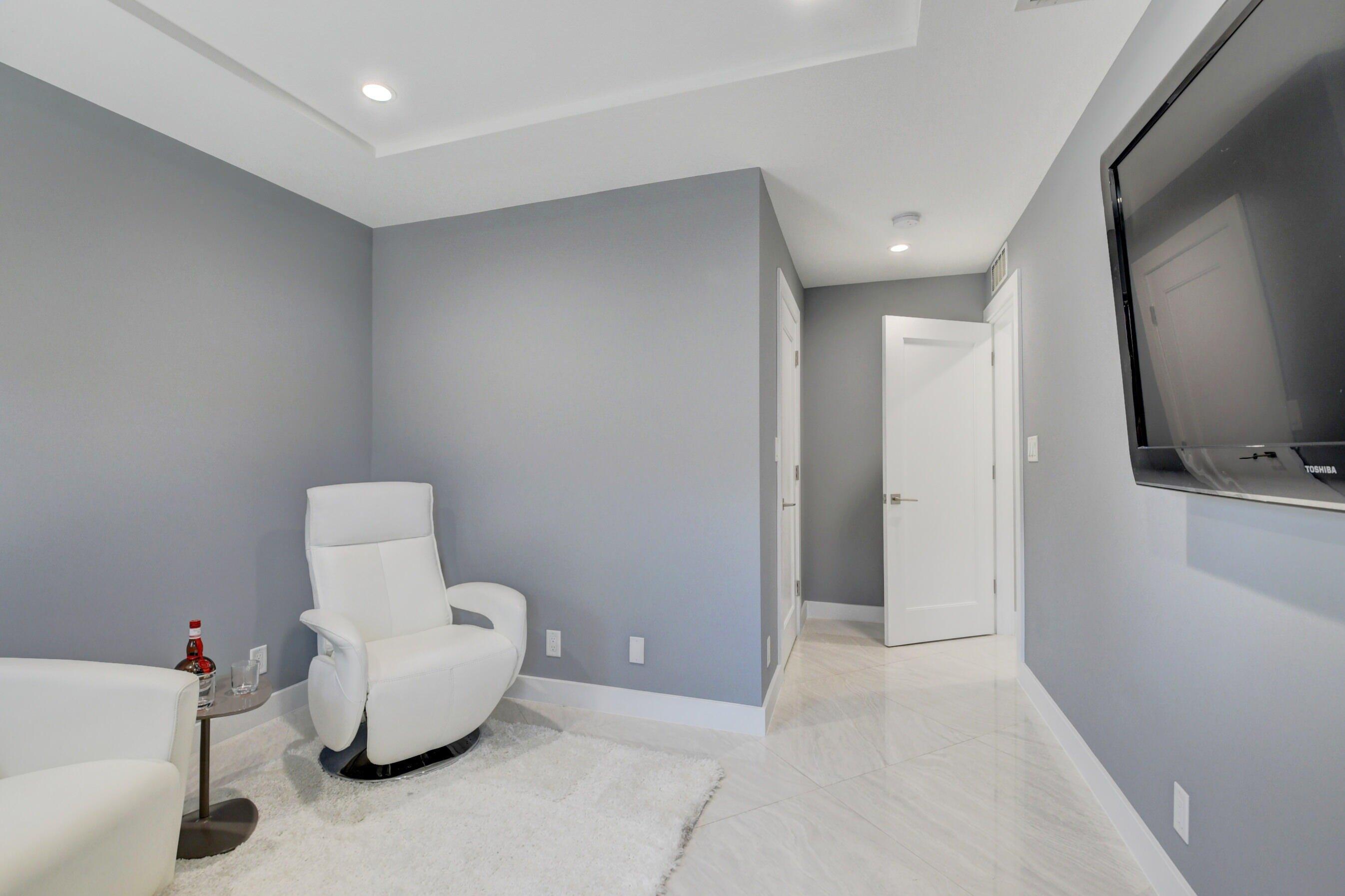 Shady Vista Ln, Boca Raton, FL 33428