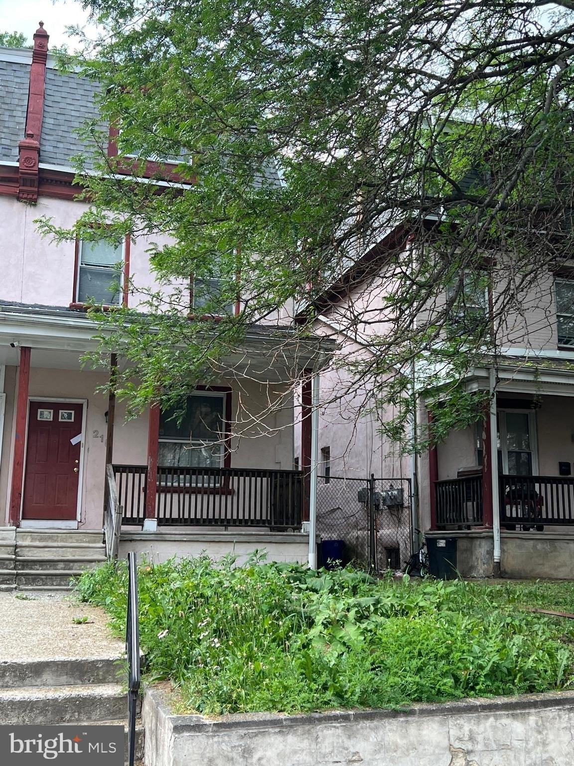 W Penn St, Philadelphia, PA 19144