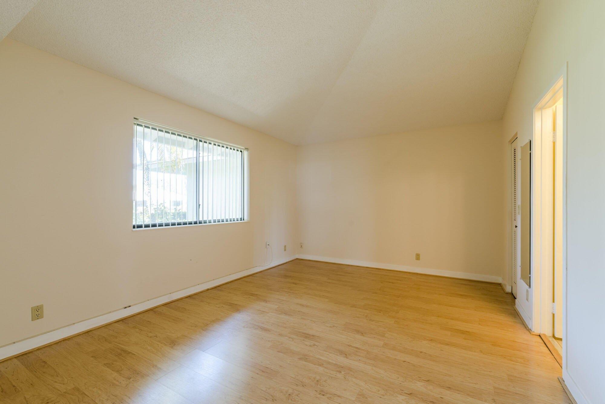 Club Dr, Palm Beach Gardens, FL 33418